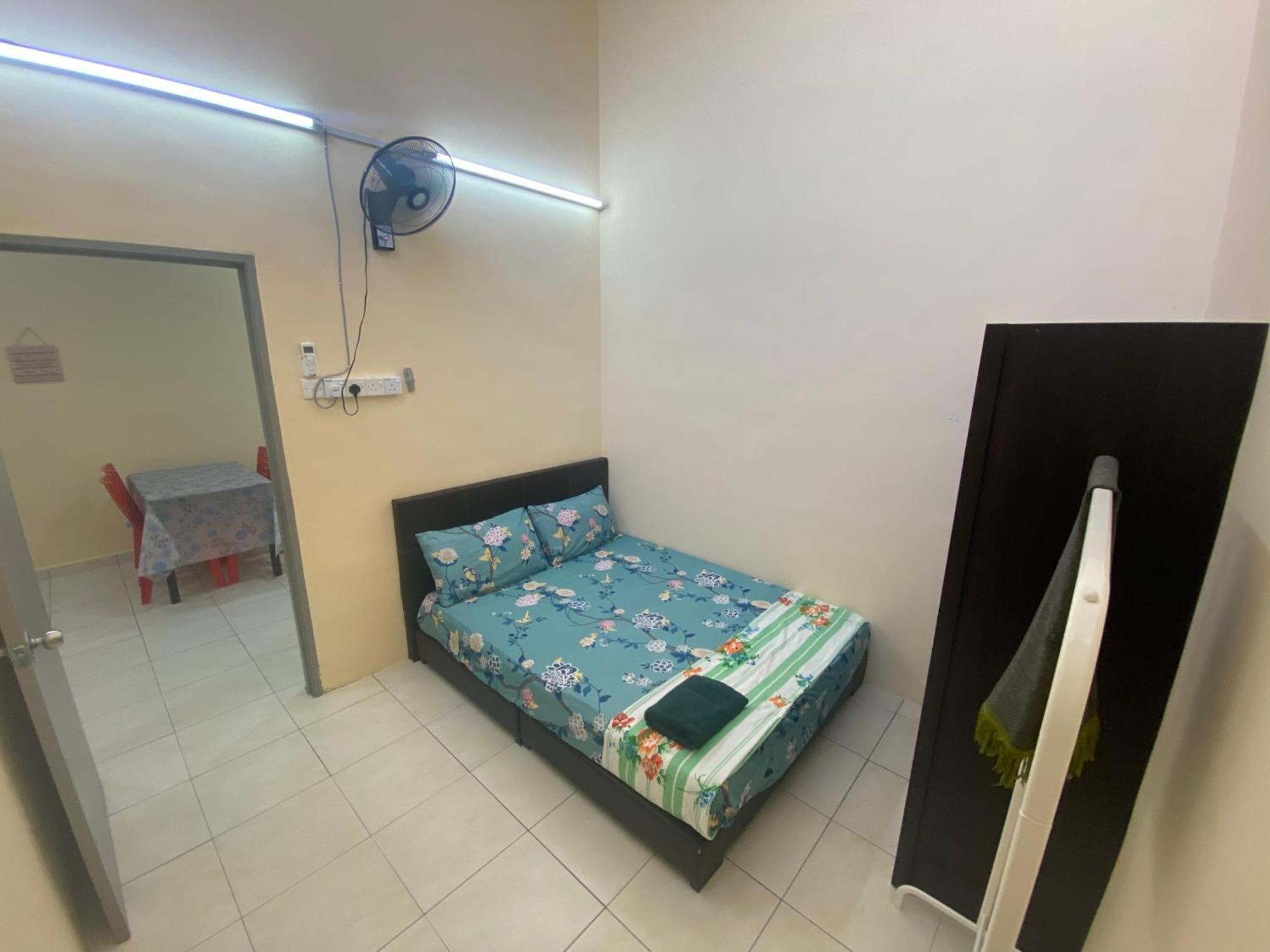 Homestay Cikgu Muaz Куала Кангсар Екстериор снимка